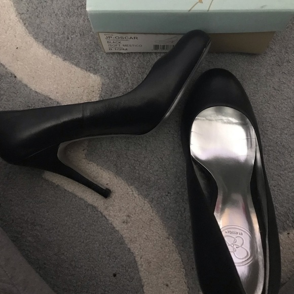 Jessica Simpson Shoes - Jessica Simpson black heels
